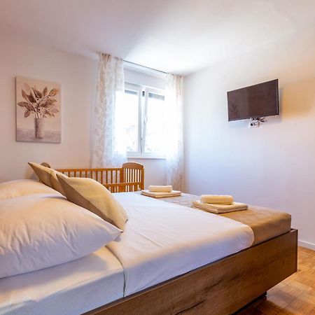 Apolon 2Bdr Apartment With Balcony Zadar Eksteriør billede