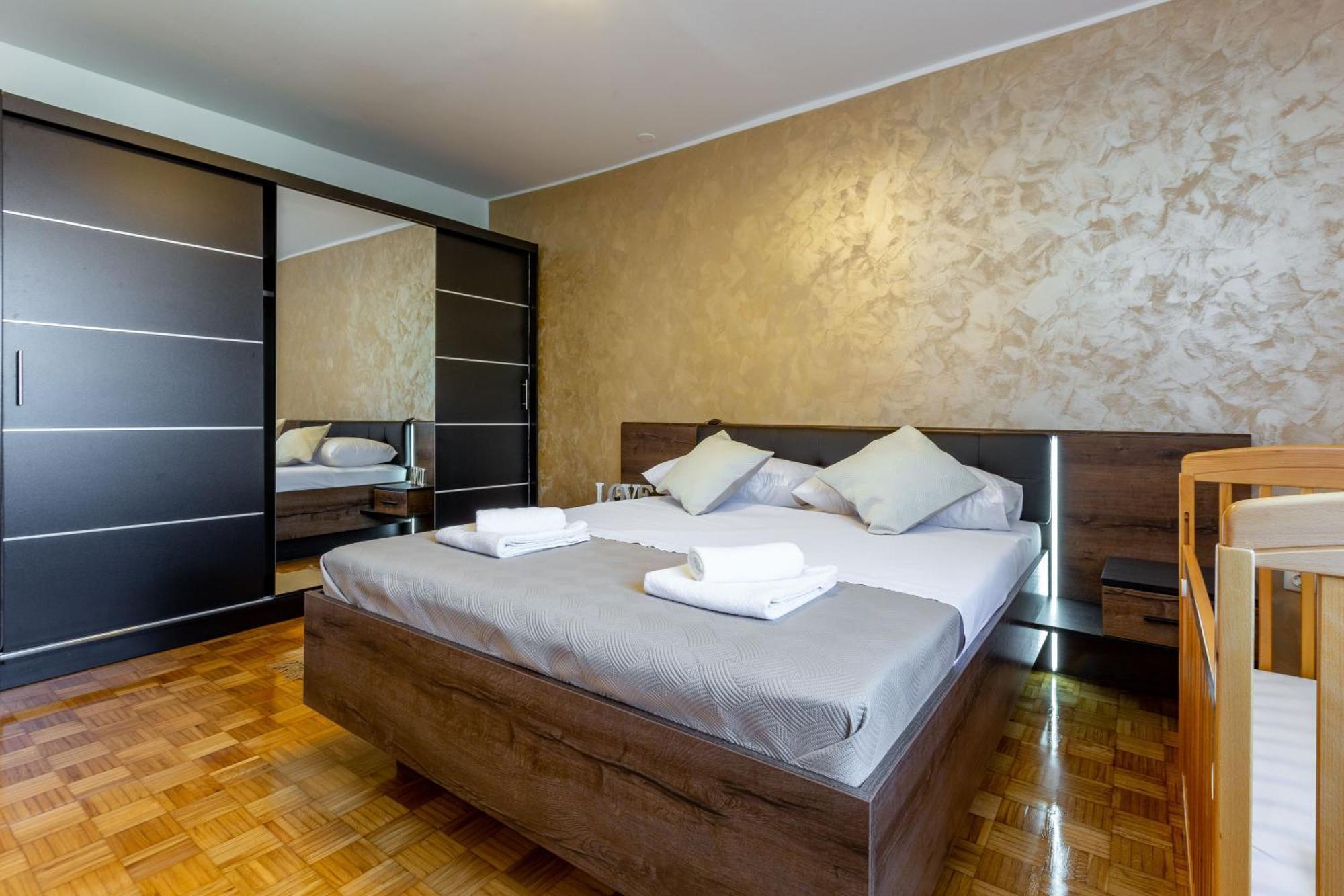 Apolon 2Bdr Apartment With Balcony Zadar Eksteriør billede