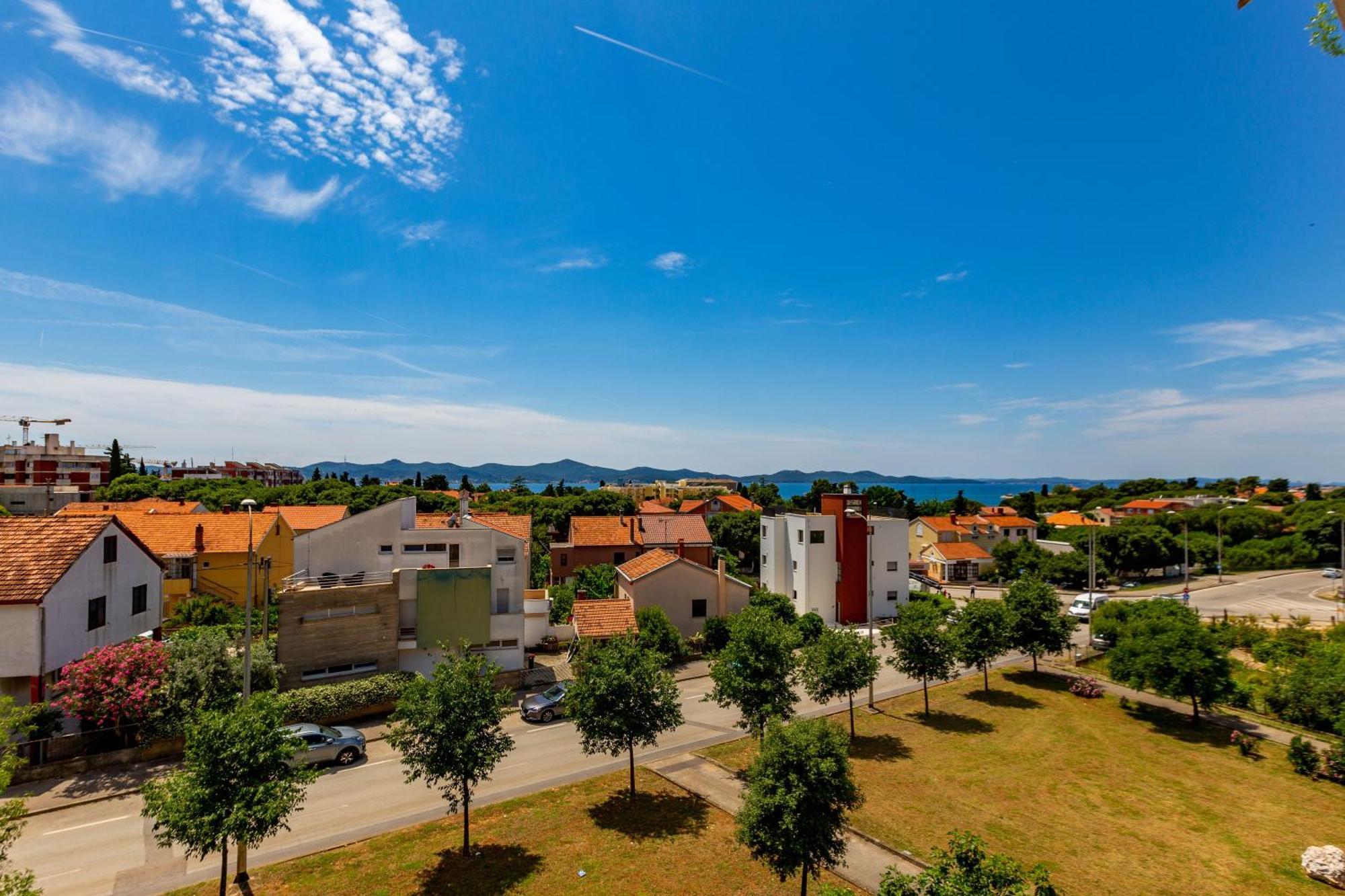 Apolon 2Bdr Apartment With Balcony Zadar Eksteriør billede